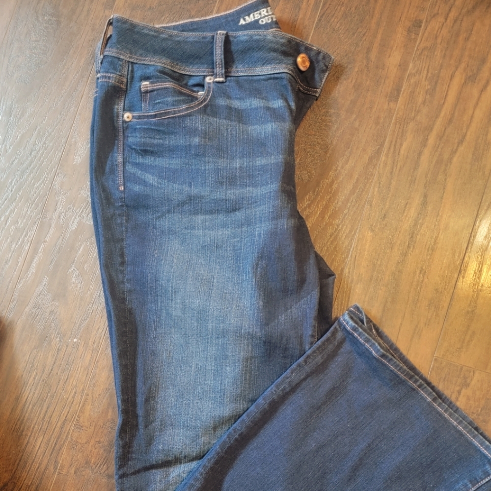 Dark Wash New Kickboot